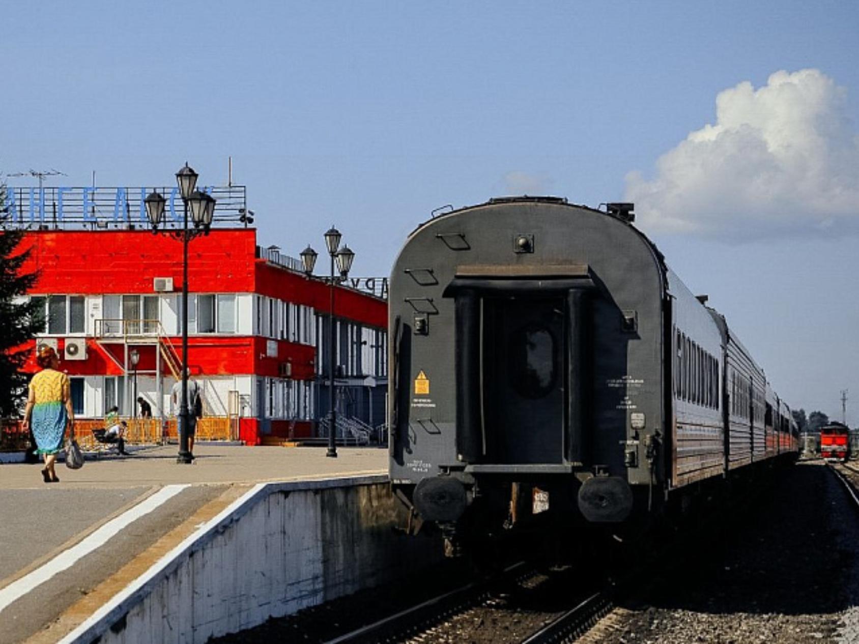 Более ста детей с гриппом сняли с поезда из Тюмени, 12-летняя девочка умерла