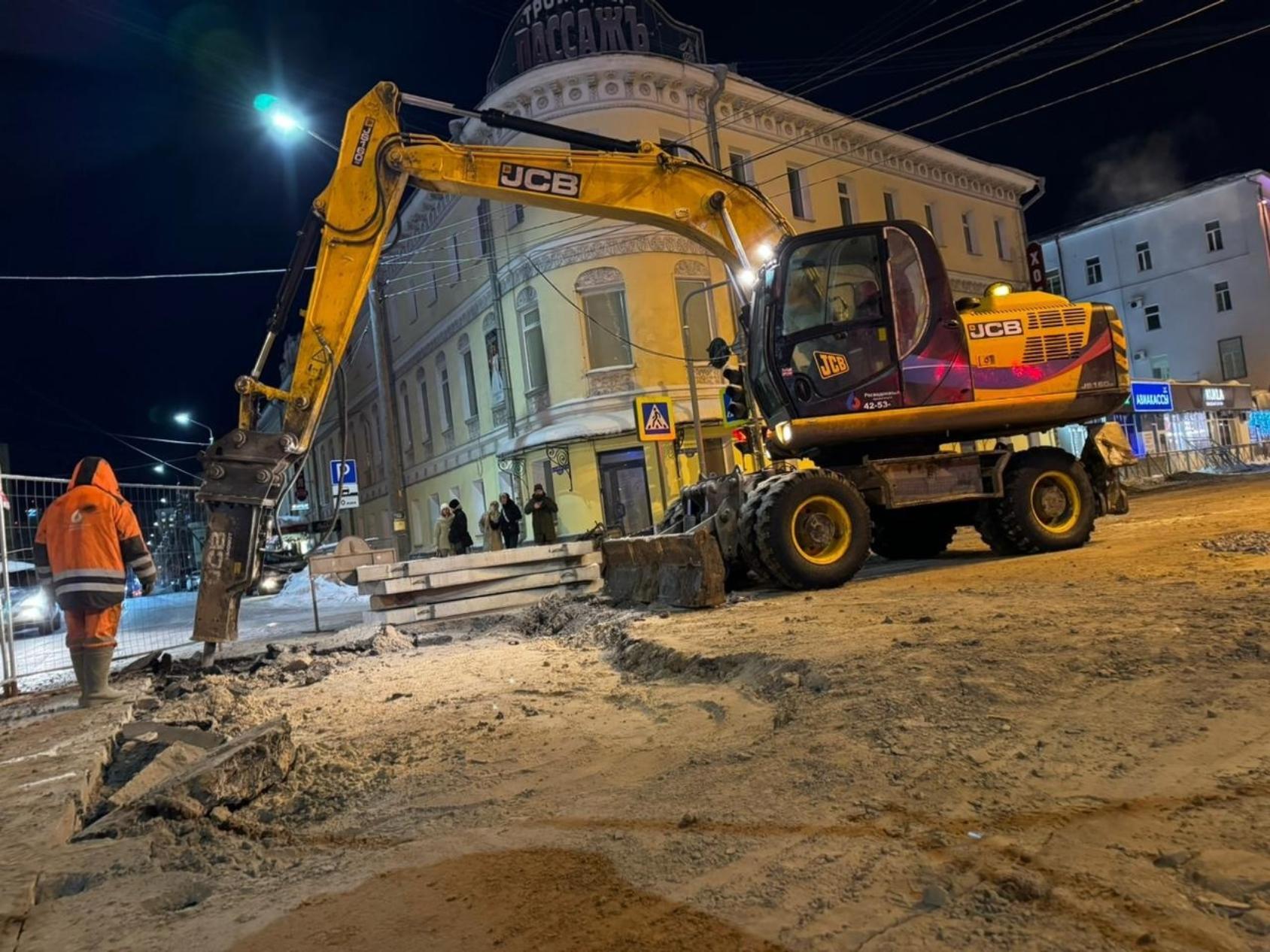 На Троицком проспекте в Архангельске завершается ремонт дороги после аварии