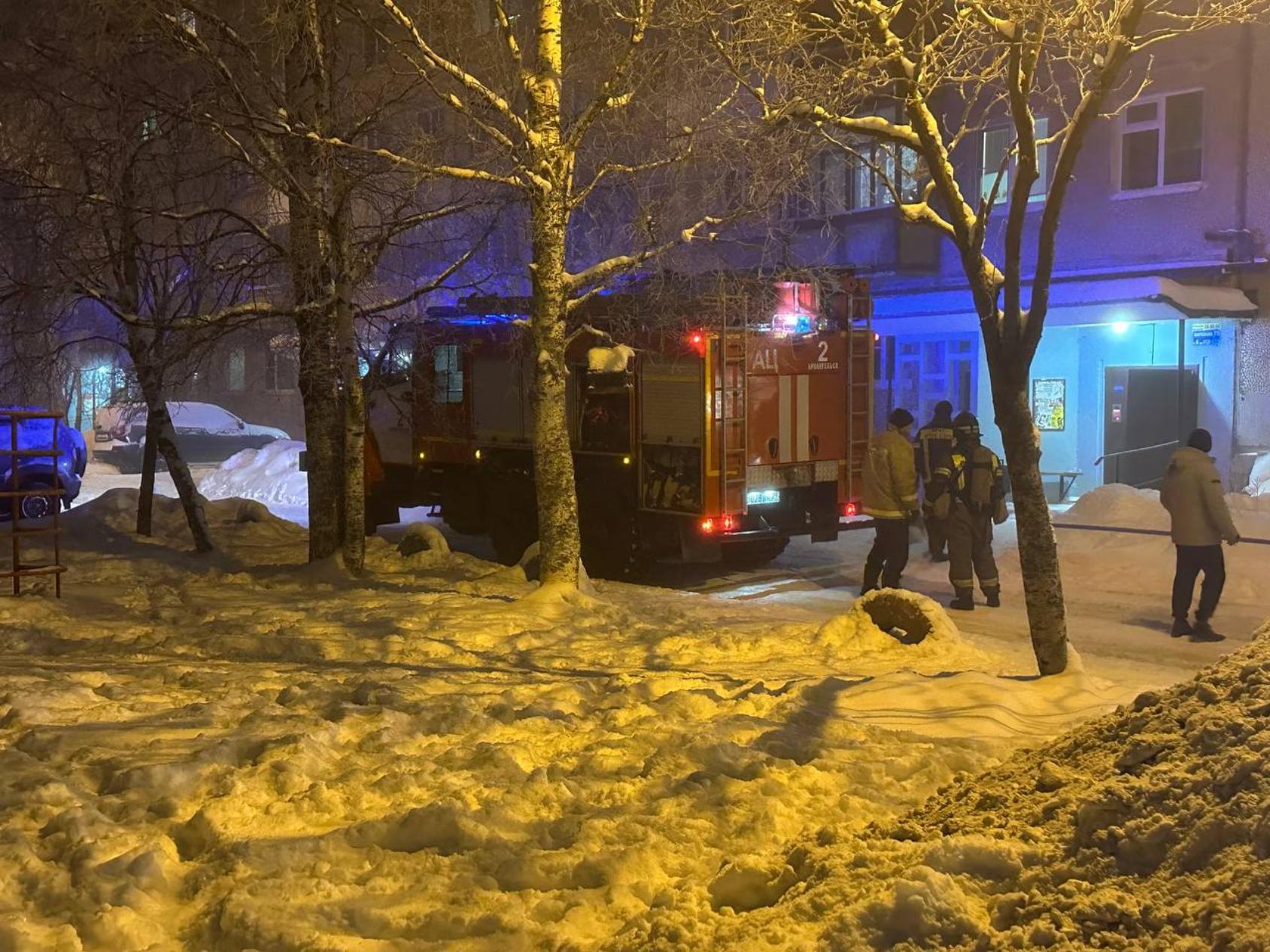 В Архангельске мужчина погиб в пожаре в девятиэтажном доме