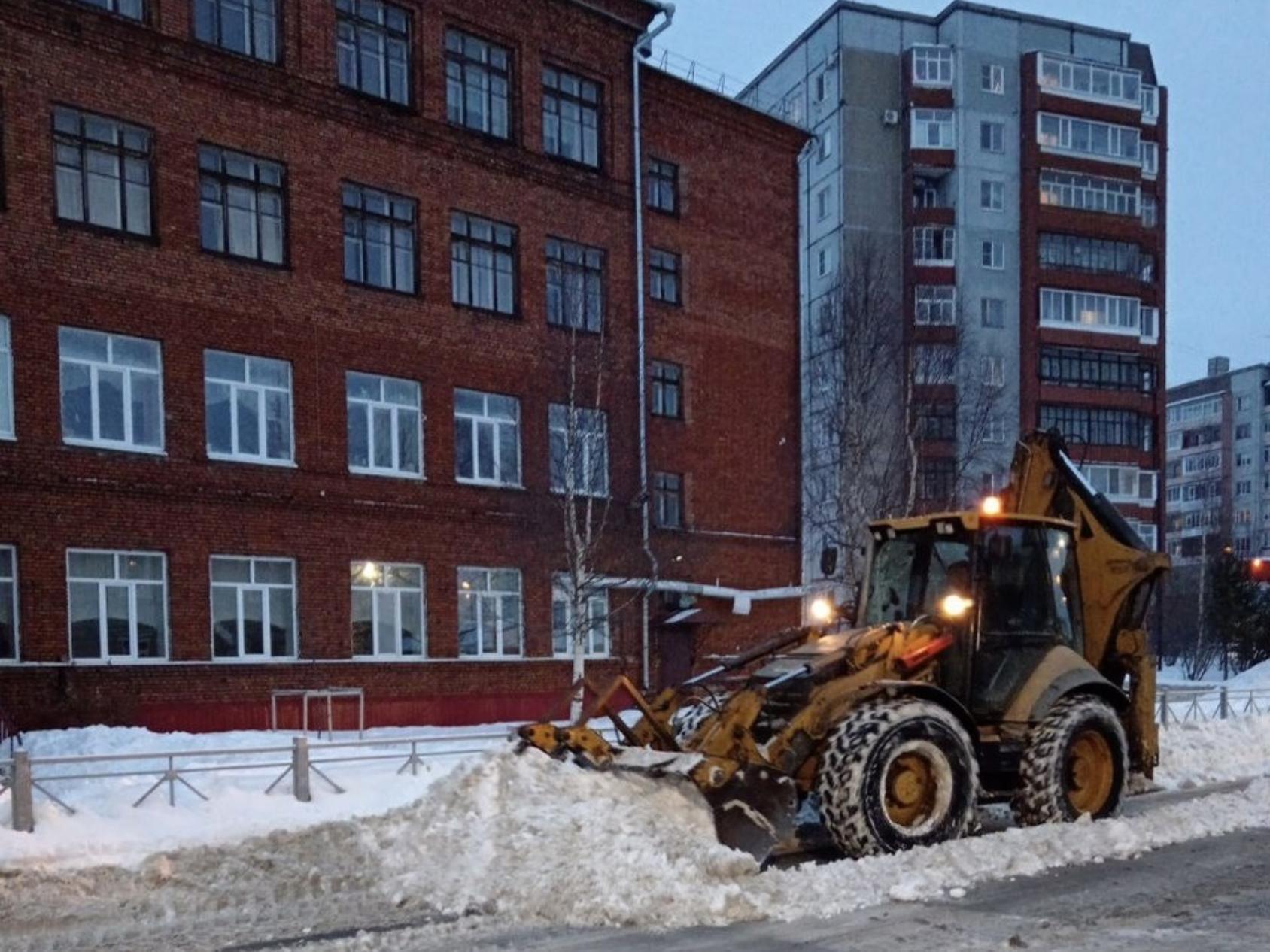 В Архангельске на неделю с улиц города вывезли более 11 тысяч тонн снега