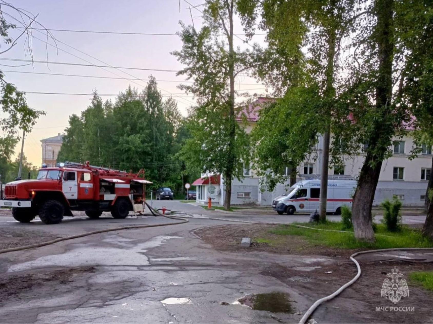 В Северодвинске за сутки ликвидировано два пожара в нежилых домах