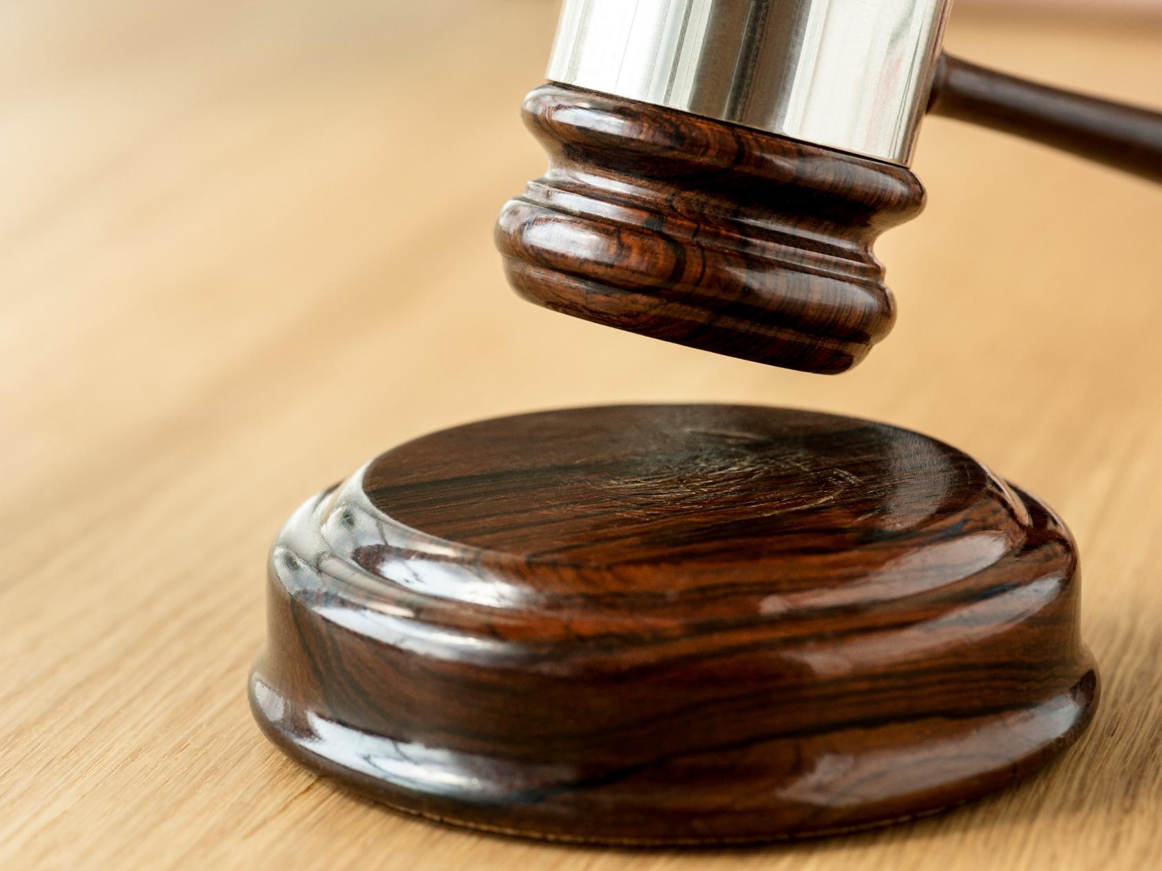 В Архангельске перед судом предстанет 20-летний горожанин, обвиняемый в публичном оскорблении инспекторов ГИБДД